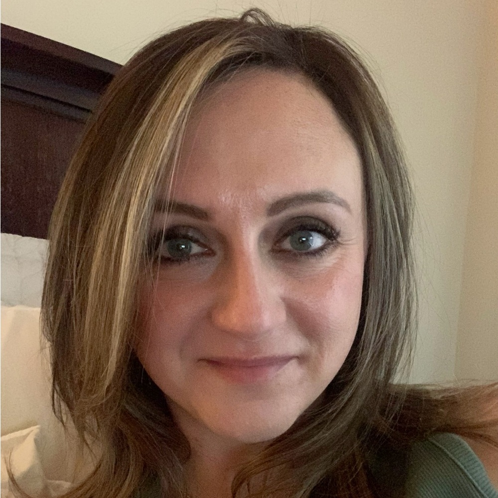 Meet your Posher, Carissa